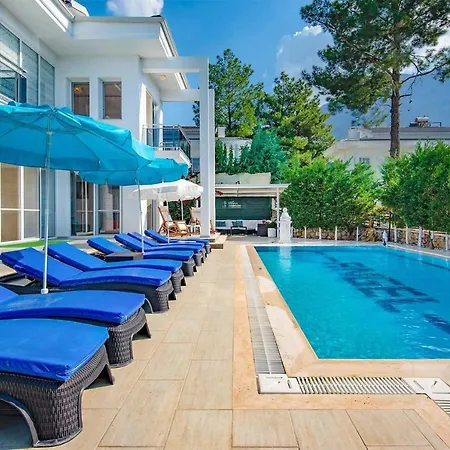 Sleeps 8 Air Con Wifi Ovacık